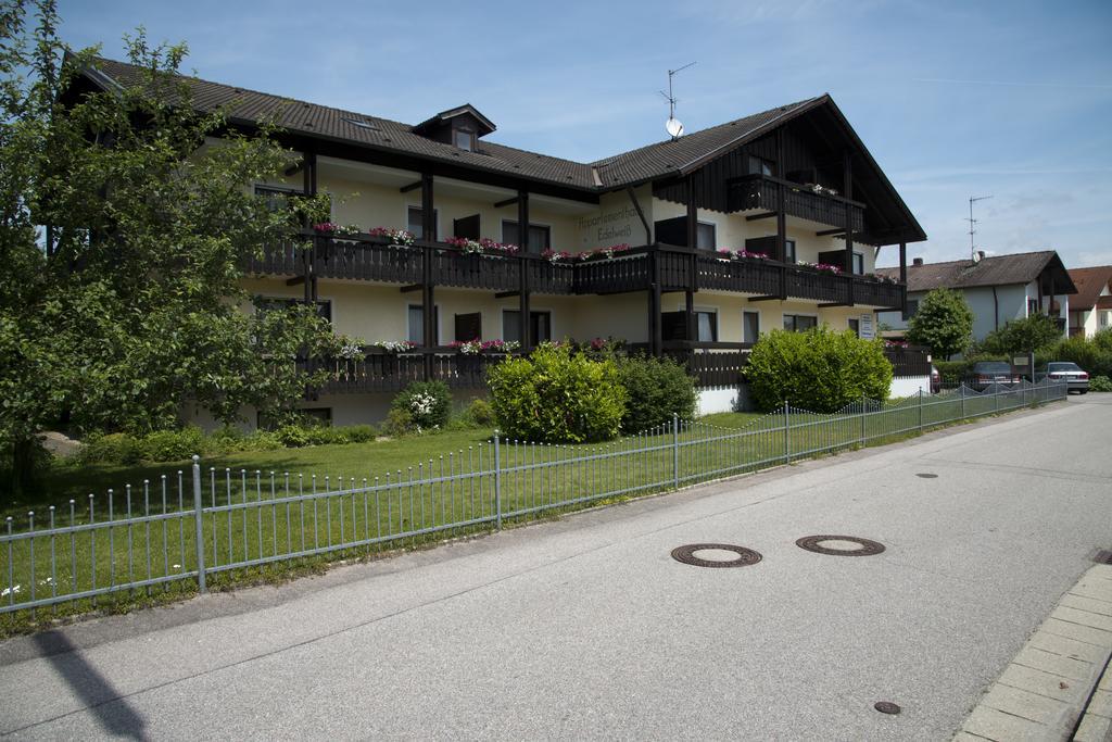 Appartementhaus-EdelweissBad Füssing エクステリア 写真